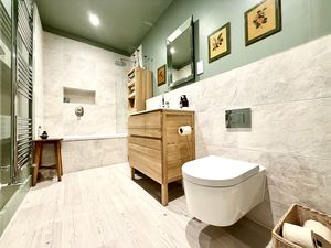 Bathroom- click for photo gallery